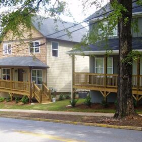 Another exterior view of apartments at The Oaks